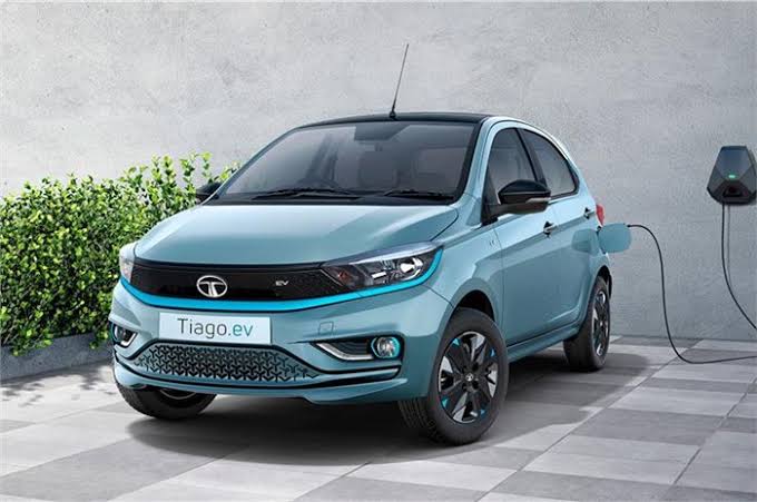 TATA TIAGO.EV PRICE,Top 5 EV Cars Under 15 Lakhs