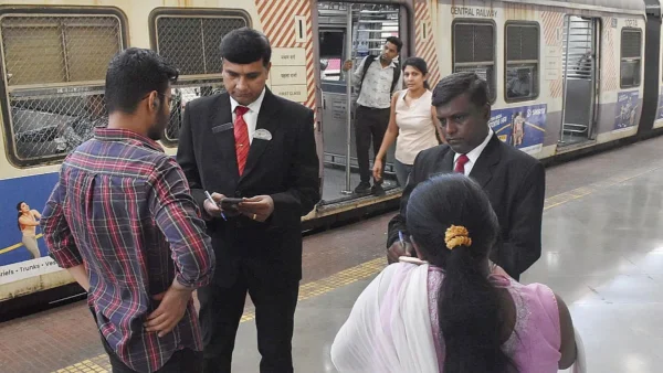 Can you travel in sleeper coach by taking general ticket? Know what the rules of Indian Railways say